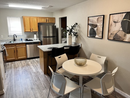 Dining. Cozy Hollyberry! With backyard getaway!