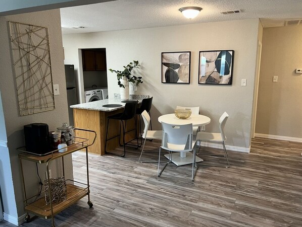 Interior - Cozy Hollyberry!  With backyard getaway!  (Mansfield)
