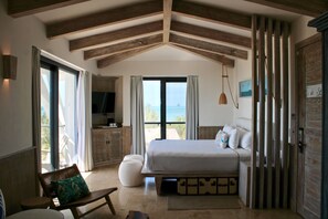 ROYAL Oceanview "Barefoot" Suite | Premium bedding, Select Comfort beds, free minibar, in-room safe - Delek Holbox (Isla Holbox)