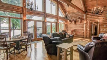 Cabin, Multiple Beds, Patio | Interior