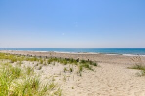 Tæt på stranden