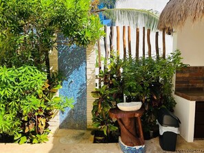 Property grounds - Cozy ground floor condo with Roof top and pool in Punta Sur (Isla Mujeres)