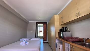 Studio – comfort, 1 soverom | Sengetøy i egyptisk bomull, sengetøy av topp kvalitet og skrivebord