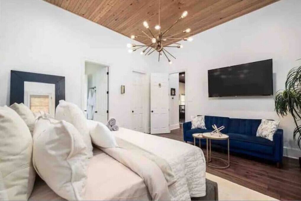 4 habitaciones, escritorio, tabla de planchar con plancha y wifi 