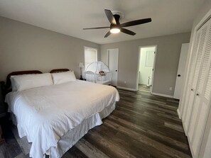 3 chambres, lit parapluie, Wi-Fi gratuit, draps fournis