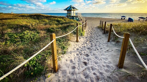 Strand