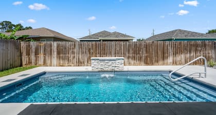 Dog Friendly | Private Pool | Spacious Backyard | My Beach Getaways