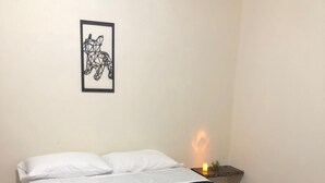 Basic Room | Living area - HOSTAL EL MARIALe (Marinilla)