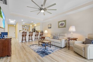 TV - Closest to the Pool! - Updated, Bright & Cheery - Condo Serenity Cove - Roelens Vacations (Cape Coral)