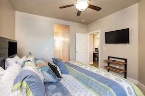 4 bedrooms, free WiFi, bed sheets