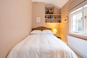 3 dormitorios, tabla de planchar con plancha, cuna de viaje y wifi