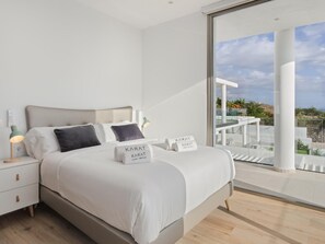 4 quartos, ferros/tábuas de passar roupa, acesso à internet