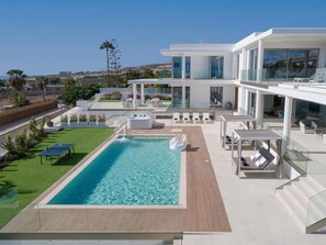 Pool - KARAT Villa Royal White (Playa Paraiso)