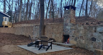 The Pond House. This wilderness rich gem is close to Hickory!