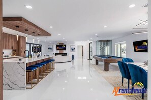 Game room - Multimillion $ ResortVilla+Waterslide+Pickleball Court+Puttting green+spa+gameroom (Scottsdale)