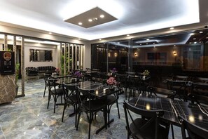 Dining - Ria Suites Hotel (Istanbul)