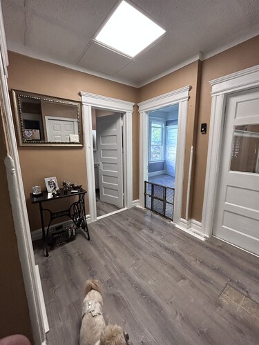 Nurses Dream 20 min  5 major hospitals and 2 blocks to bus to nyc!! Quiet Zzz.