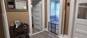 Nurses Dream 20 min  5 major hospitals and 2 blocks to bus to nyc!! Quiet Zzz.