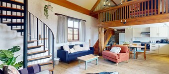 Kiri and Norton Is a joint booking