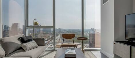 Fernseher, Stereoanlage