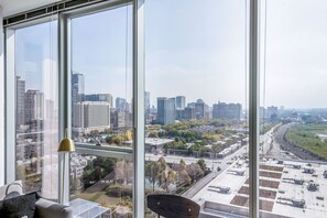 Interior - Gorgeous South Loop 2BR w/ Jacuzzi & Rooftop, nr Colleges, by Blueground (Chicago)