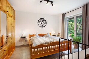 1 chambre, fer et planche à repasser, Wi-Fi gratuit, draps fournis