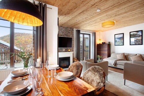 Ferienhaus "Bergchalet 20" mit Sauna, Seeblick und privater Terrasse