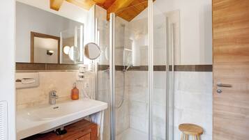 Dusche, Haartrockner