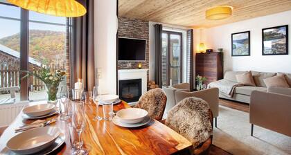 Holiday Home "Bergchalet 20" with Sauna, Lake View and Private Terrace