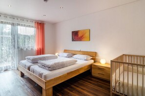 2 Schlafzimmer, Bügeleisen/Bügelbrett, kostenloses WLAN, Bettwäsche