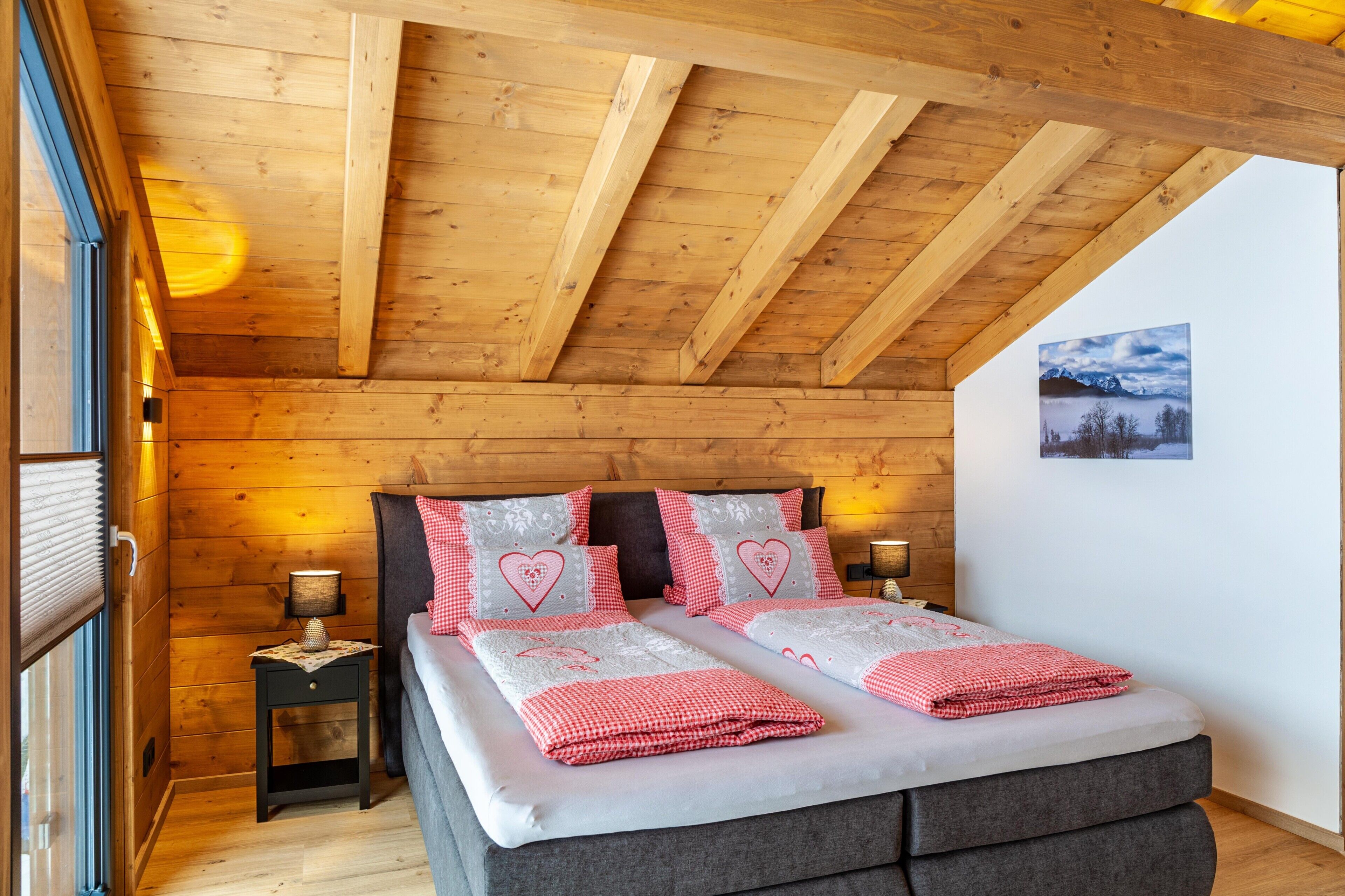 4 bedrooms, free WiFi, bed sheets
