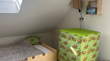 2 slaapkamers, een strijkplank/strijkijzer, gratis wifi, beddengoed