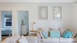 3 makuuhuonetta, vauvan matkasänky, internet