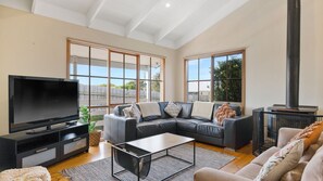 TV, fireplace - Key Lime Retreat in Cape Woolamai (Cape Woolamai)