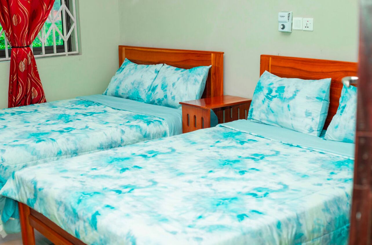 7 slaapkamers, een kluis op de kamer, een strijkplank/strijkijzer