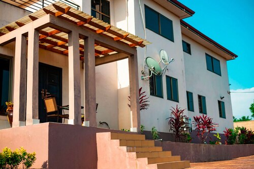 7bed, 5bath Villa by Castle, Kakum, UCC and Elimina