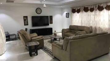 Smart TV, video games, DVD player