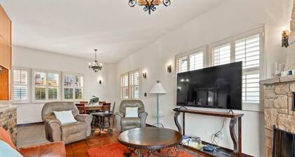 1940's Capitola Village Rental - steps from beach