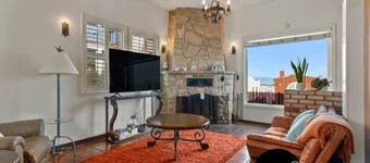 1940's Capitola Village Rental - steps from beach