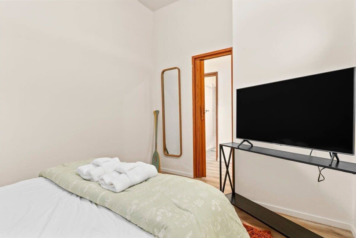 1 bedroom, travel crib, WiFi, bed sheets