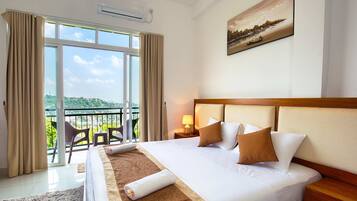 Superior-Doppelzimmer | Schreibtisch, Verdunkelungsvorhänge, schallisolierte Zimmer