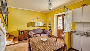 Interni