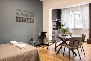 Studio | Free WiFi, bed sheets - Artistic Vibes Haifa Hub by Sea N' Rent (Haifa)