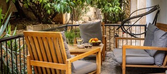 Artistic Vibes Haifa Hub by Sea N' Rent