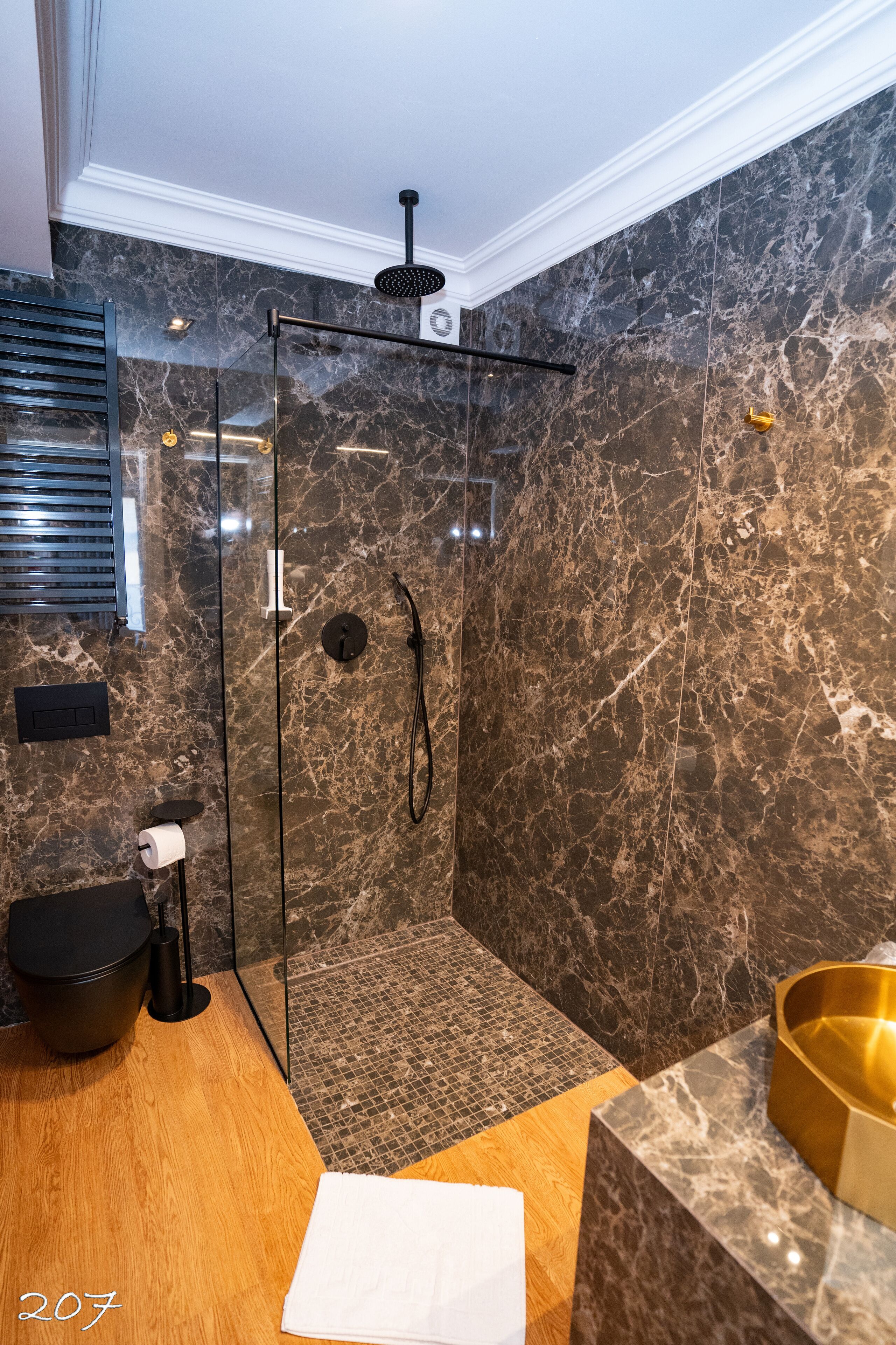 family room | bathroom | shower, free toiletries, hair dryer, bathrobes