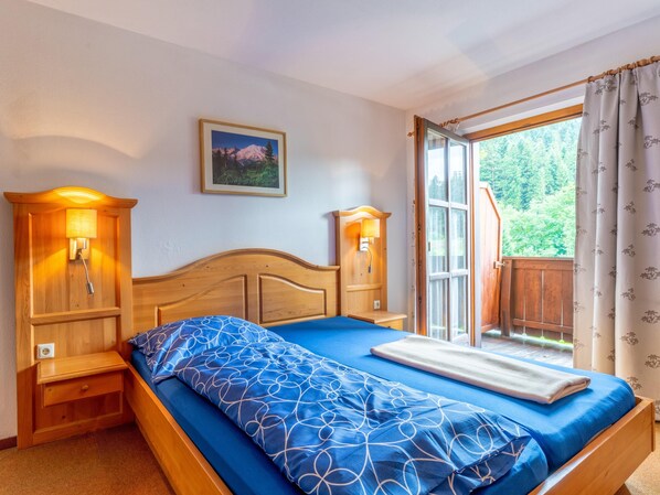 13 Schlafzimmer, Internetzugang
