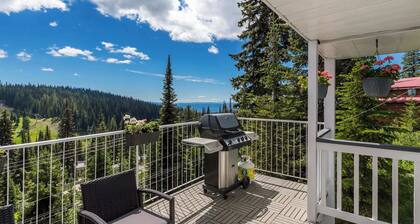 The Alpine | Sleeps 10 | Perfect for Large Groups!