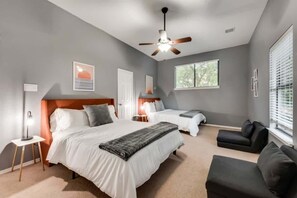 3 habitaciones, escritorio, tabla de planchar con plancha y wifi 