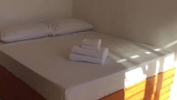 1 bedroom, premium bedding, laptop workspace, bed sheets