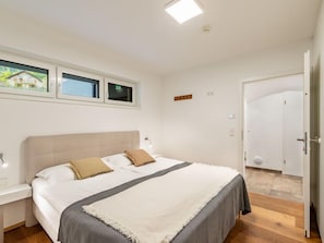 3 Schlafzimmer, Schreibtisch, Internetzugang